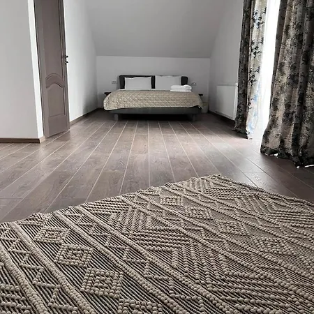 Transylvania House *